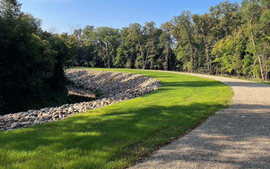 Boyne River Riverbank  – RM of DufferinInfrastructureClient: RM of DufferinYear: 2023Services: Civil, Design-Build